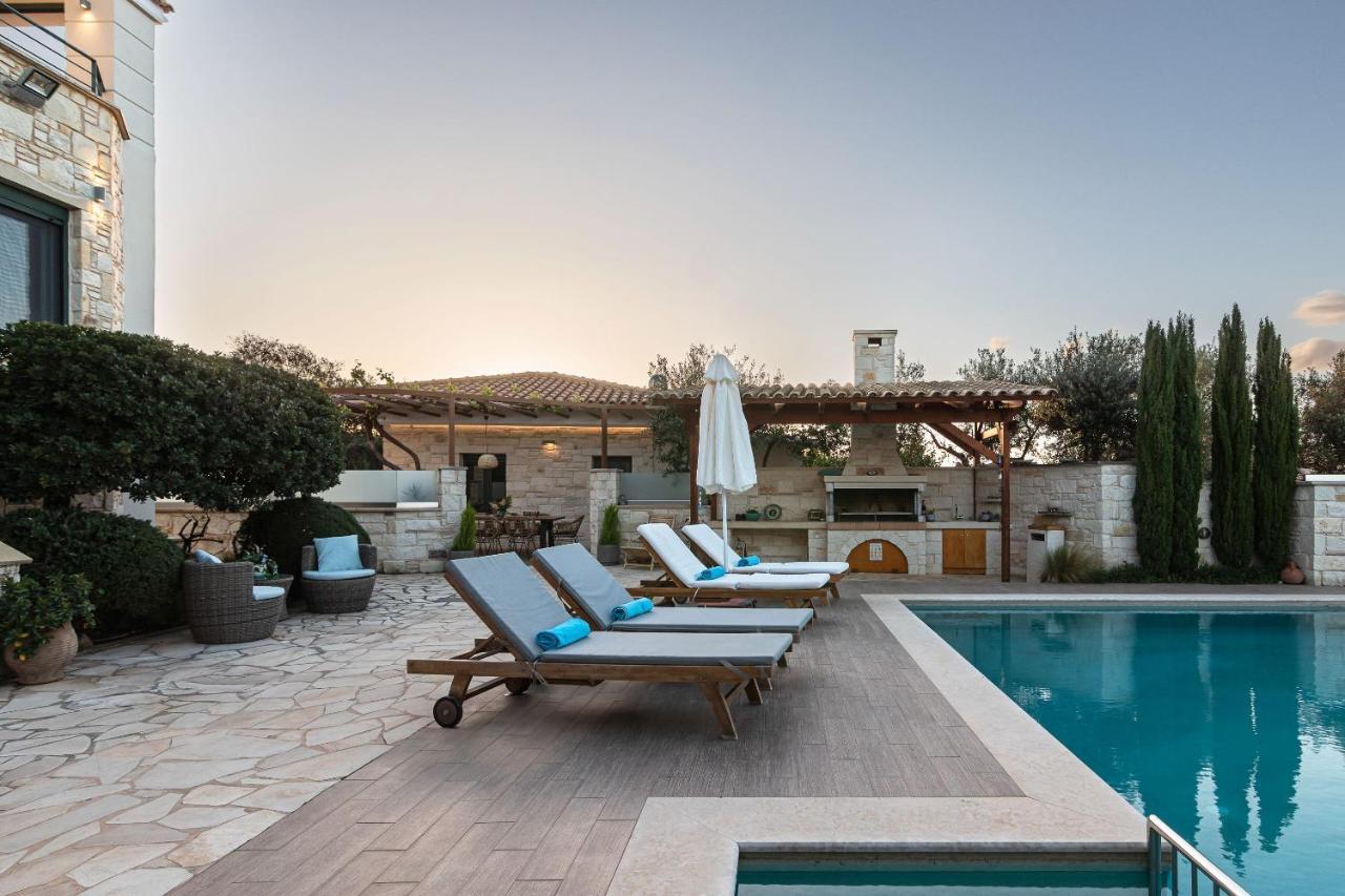 Villa Antonia Blue Mourniaí